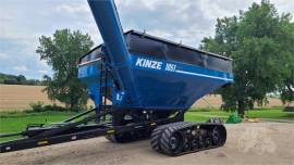 2020 KINZE 1051