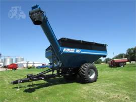 2022 KINZE 1051