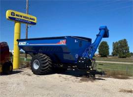 2022 KINZE 1121