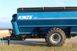 2022 KINZE 1121