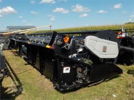 2001 GLEANER 830