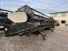 2005 GLEANER 8000