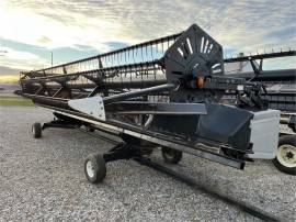 2005 GLEANER 8000