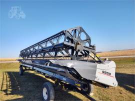 2010 GLEANER 9250