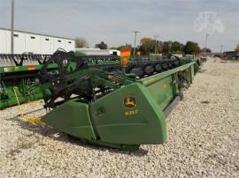 2010 JOHN DEERE 635F