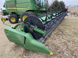 2017 JOHN DEERE 645FD