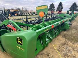 2019 JOHN DEERE 740FD