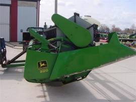 JOHN DEERE 220