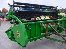 JOHN DEERE 913