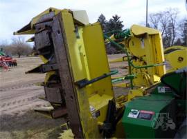 2009 JOHN DEERE 688