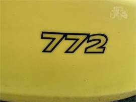 2021 JOHN DEERE 772