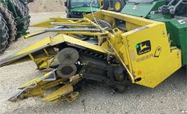 2005 JOHN DEERE 666R