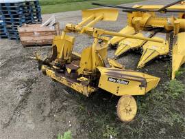 2005 NEW HOLLAND 824