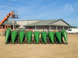 2006 JOHN DEERE 893