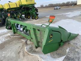 2010 JOHN DEERE 606C