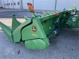 2010 JOHN DEERE 608C