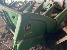 2011 JOHN DEERE 608C