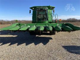 2011 JOHN DEERE 608C