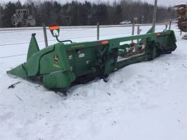 2011 JOHN DEERE 608C