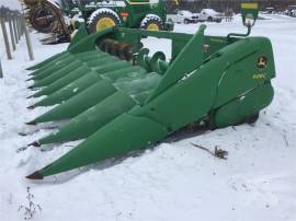 2011 JOHN DEERE 608C