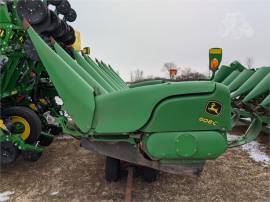 2011 JOHN DEERE 608C