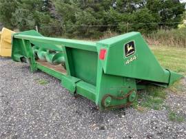 JOHN DEERE 444