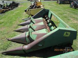 JOHN DEERE 444