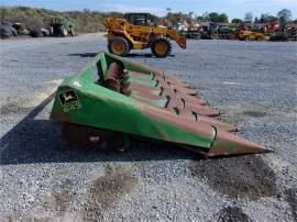 JOHN DEERE 643