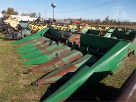 JOHN DEERE 843