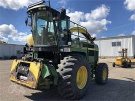 1998 JOHN DEERE 6750