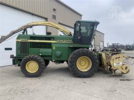 2000 JOHN DEERE 6850