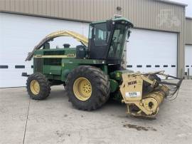 2000 JOHN DEERE 6850