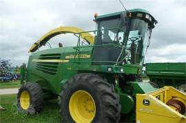 2004 JOHN DEERE 7500