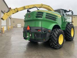 2016 JOHN DEERE 8800