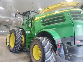 2016 JOHN DEERE 8800