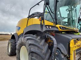 2016 NEW HOLLAND FR650