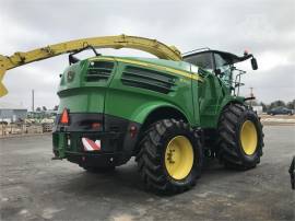 2017 JOHN DEERE 8700