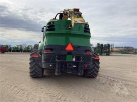 2017 JOHN DEERE 8700