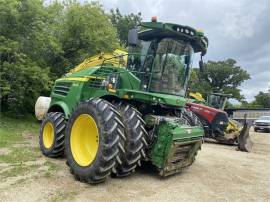 2017 JOHN DEERE 8800