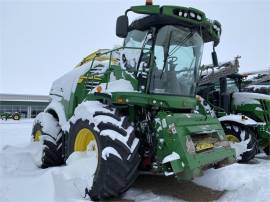 2017 JOHN DEERE 8800