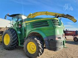 2017 JOHN DEERE 8800