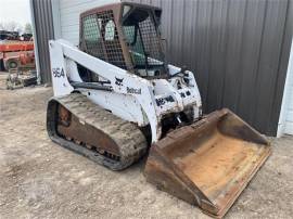 2001 BOBCAT 864