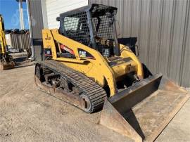 2003 CATERPILLAR 267