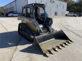 2018 DEERE 323E