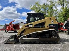 2001 CATERPILLAR 267