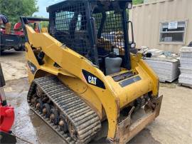 2010 CATERPILLAR 257B2