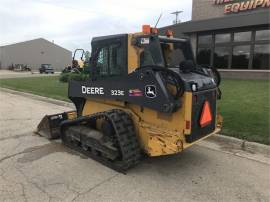 2015 DEERE 323E