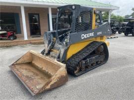 2019 DEERE 325G