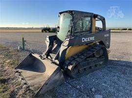 2011 DEERE 323D