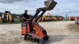 2017 DITCH WITCH SK752